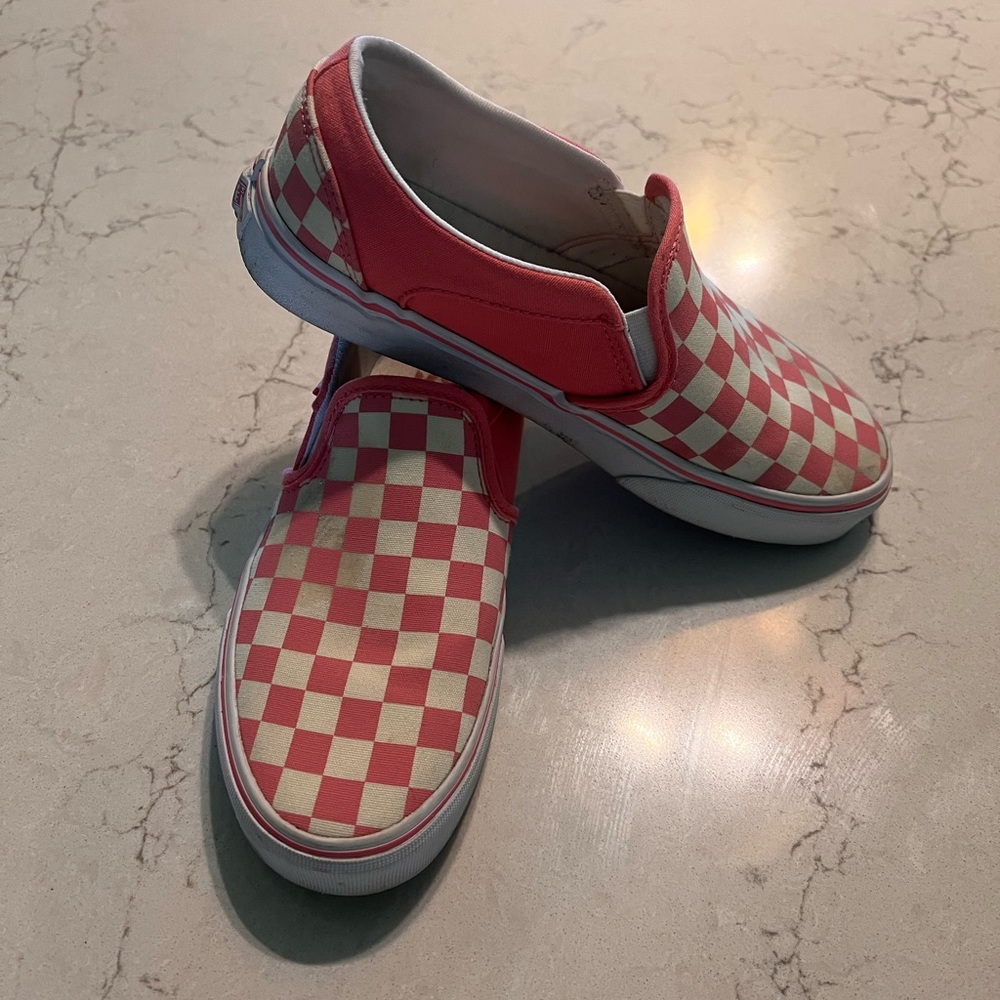 Vans - pink and white checkered, size 7